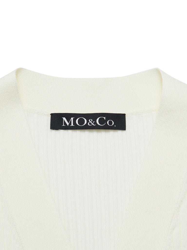MO&Co.Women's V Neck Fit Knit Cardigan Fitted Casual V Neck