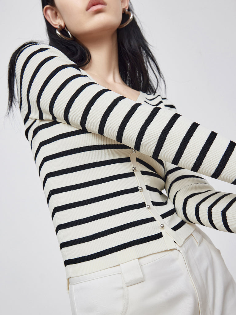 MO&Co. Women's Striped Slim Fit Knit Top Fitted Casual  V Neck Black And White