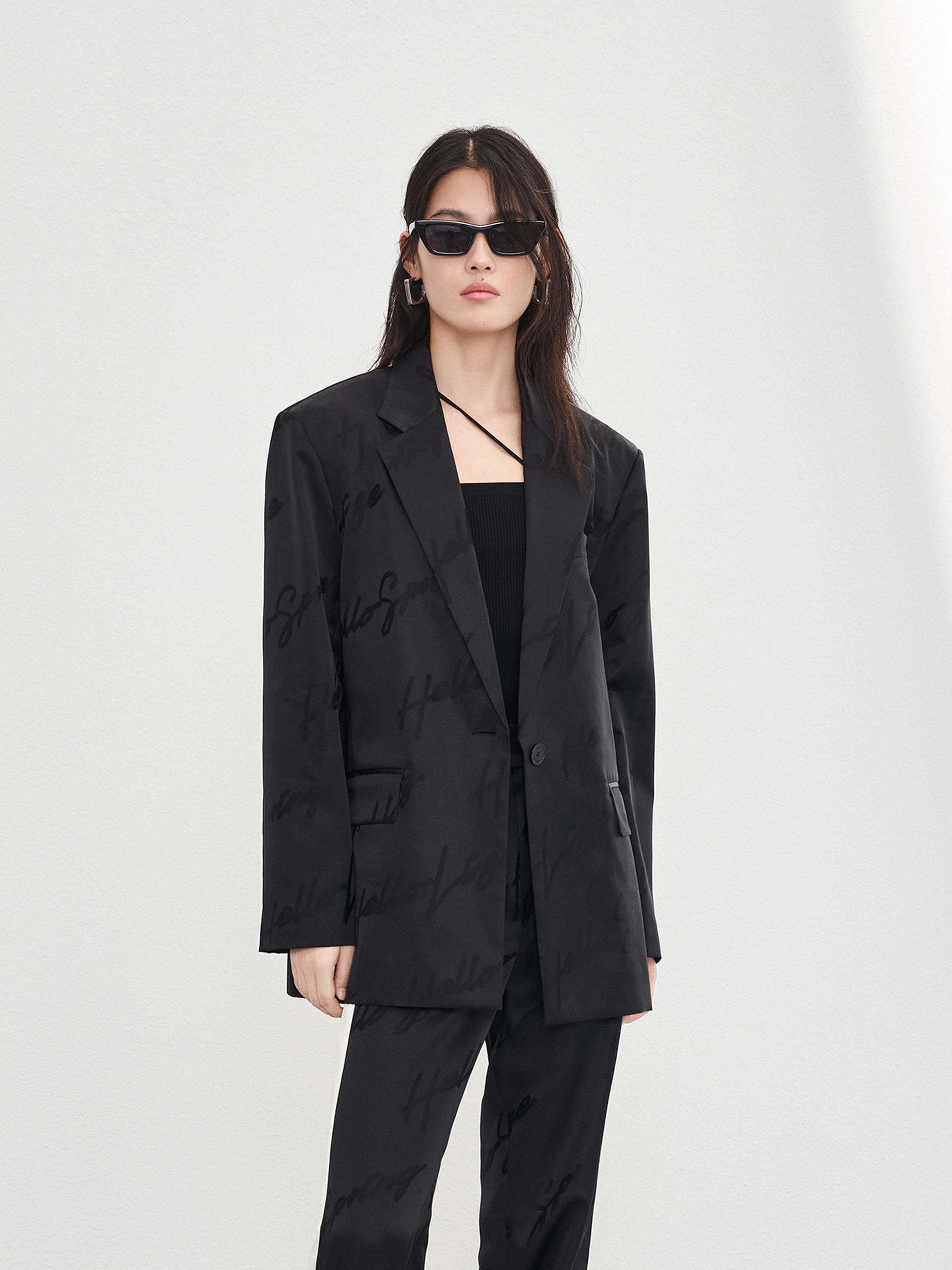  Women's Tailored Loose-fitting Jacquard Letter Blazer in Black