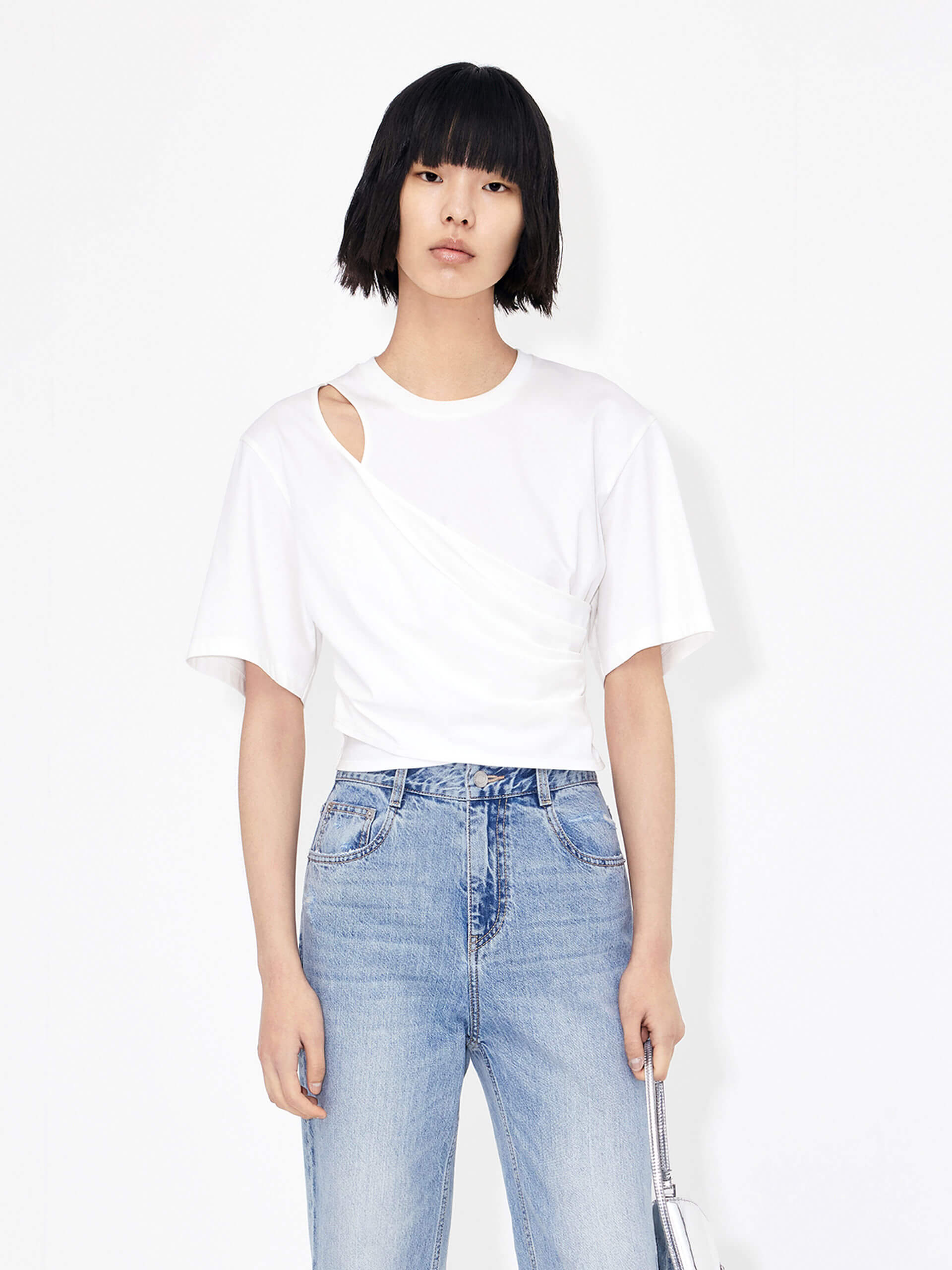 MO&Co. Women's Cutout Front Wrap Cropped T-shirt for Summer  in White