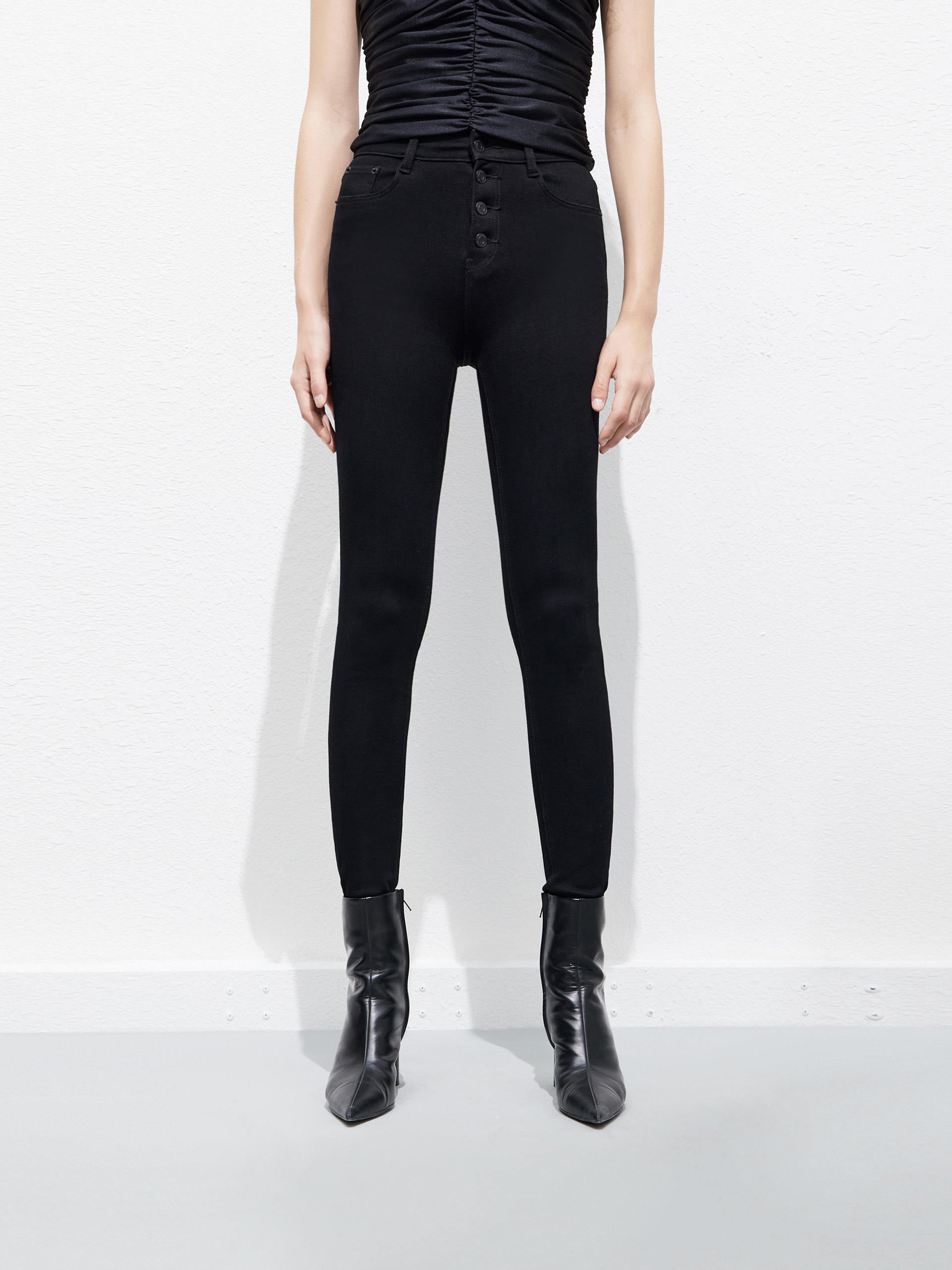 Slit High Rise Jeans in Black Skinny Jeans