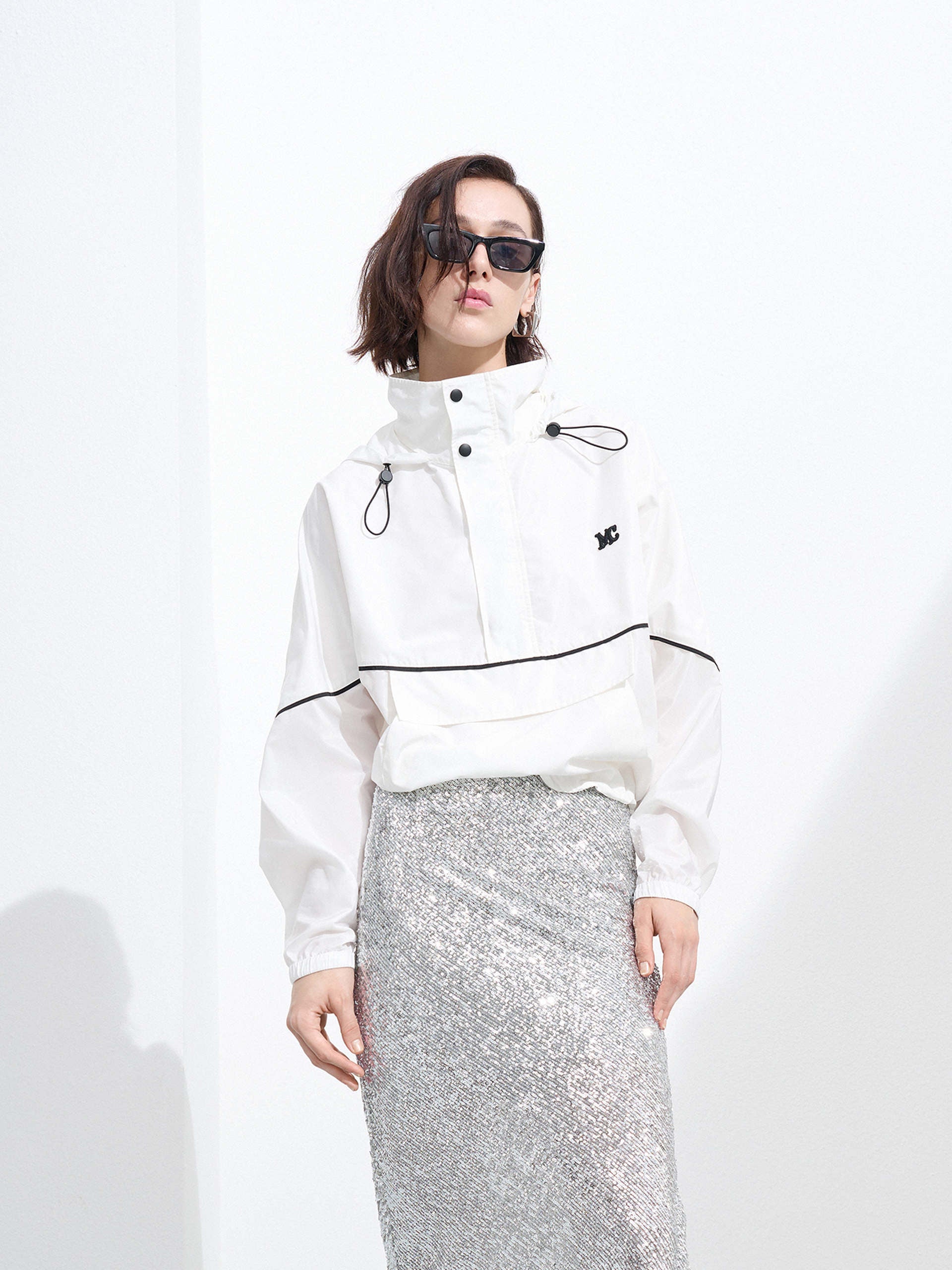 Women's Contrast Hooded Gorpcore Jacket in White