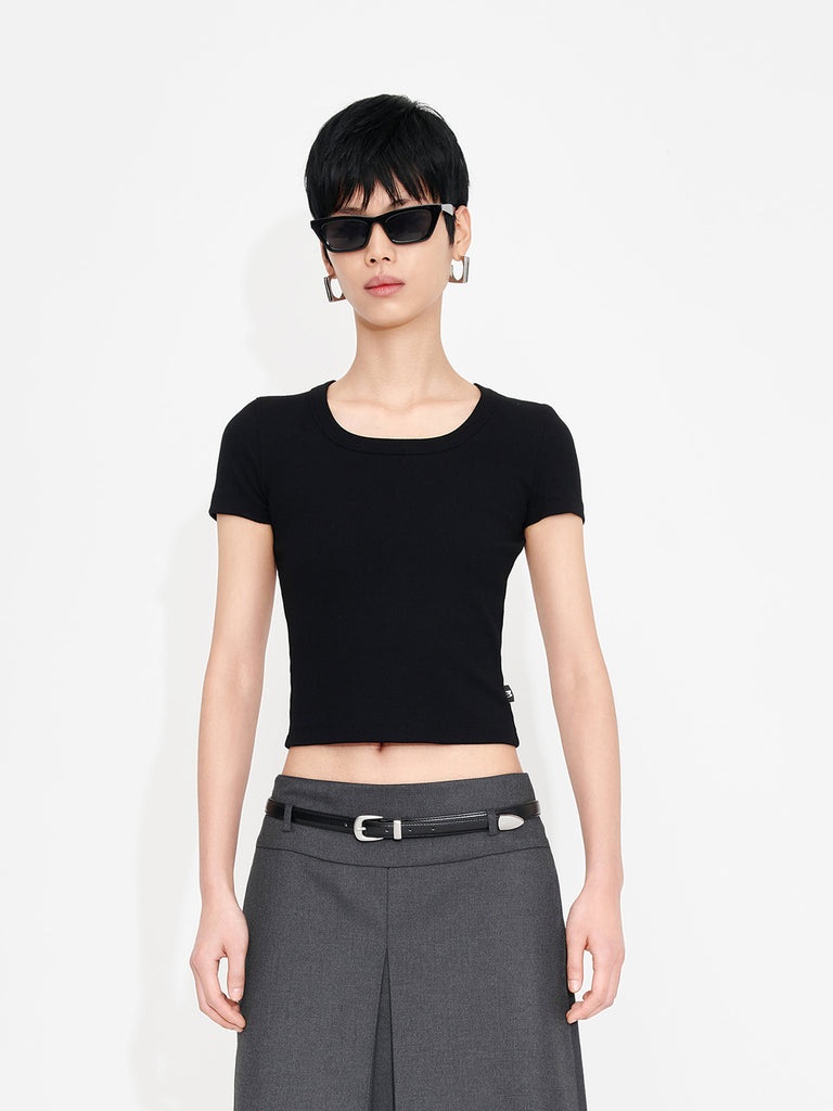 MO&Co. Women's Cropped Slim Fit Short Sleeves T-shirt in Black