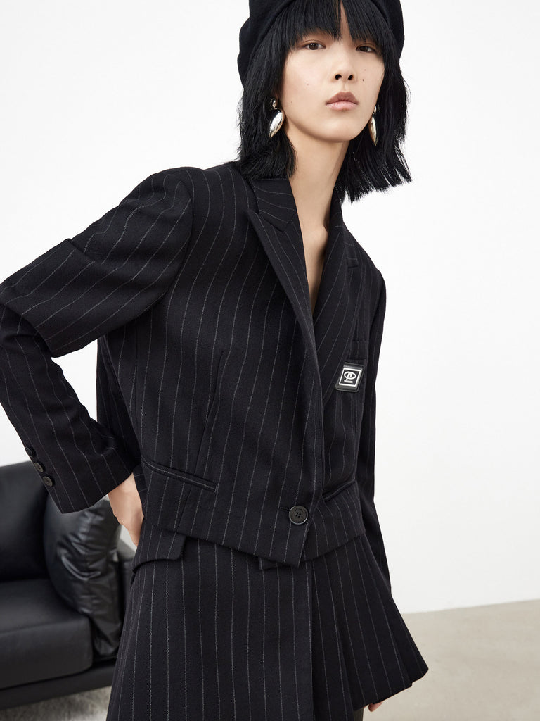 MO&Co. Women's Wool Stripe Cropped Blazer