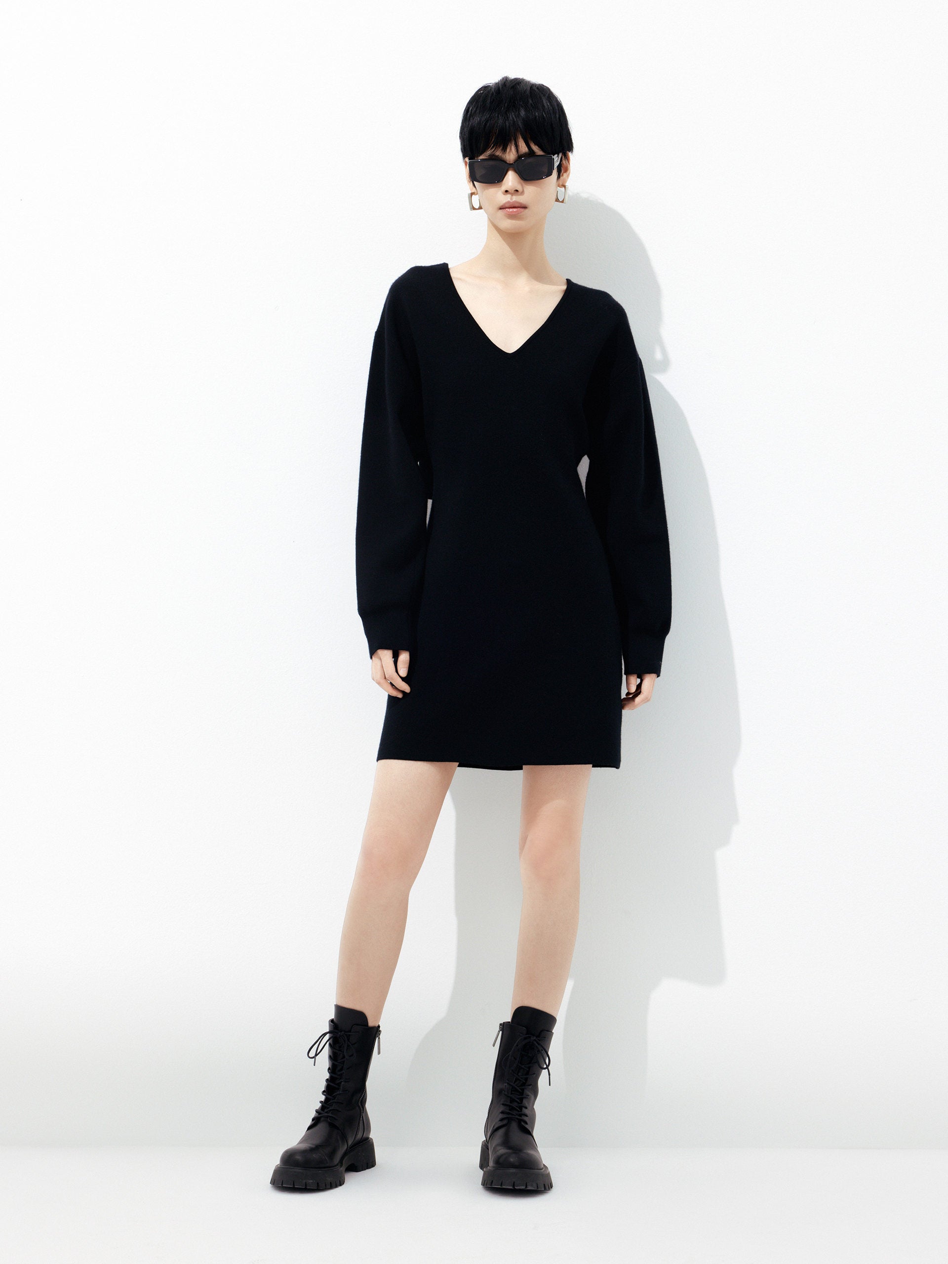 Wool Blend V Neck Black Midi Dress