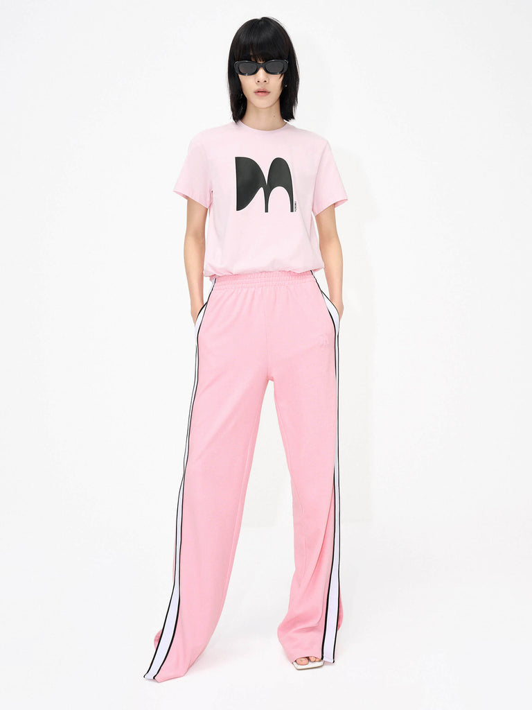 MO&Co Women's Logo Printed Cotton T-shirt in Pink boasts a regular fit and is crafted with breathable fabric for everyday comfort. Classic crewneck, short sleeves and M pattern print details make this piece stand out. Crafted from 100% cotton for natural breathability.