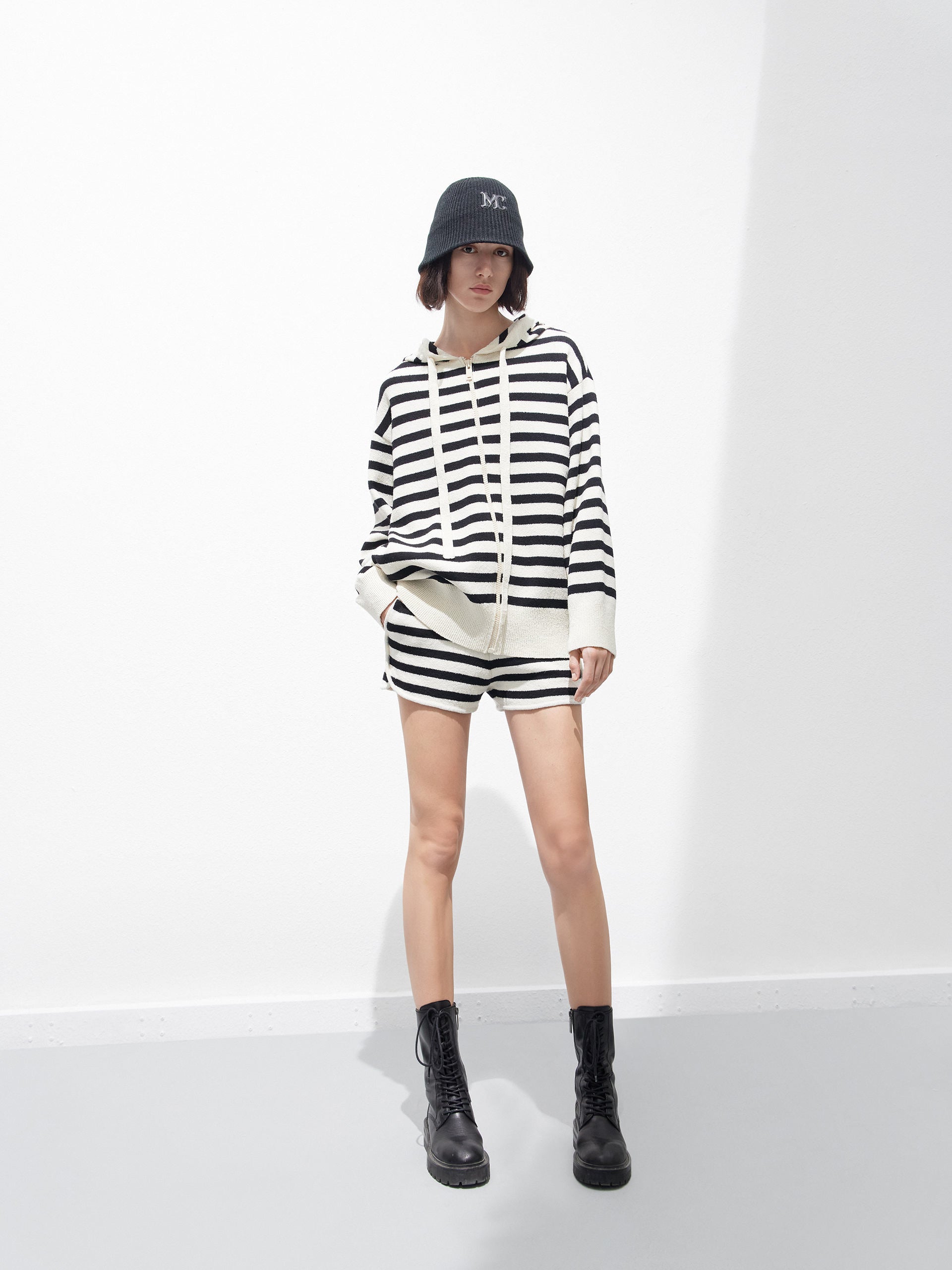 Wool Blend Oversized Black and White Striped Causal Hooded Knitted Jacket