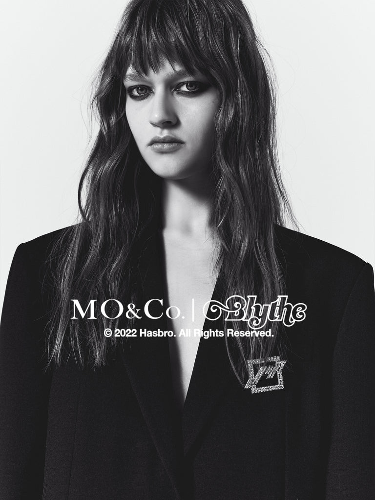 MO&Co.｜Blythe Collaboration Detachable Pleated Hem Blazer Fitted Cozy Fuzzy V Neck  Cropped Blazer Womens