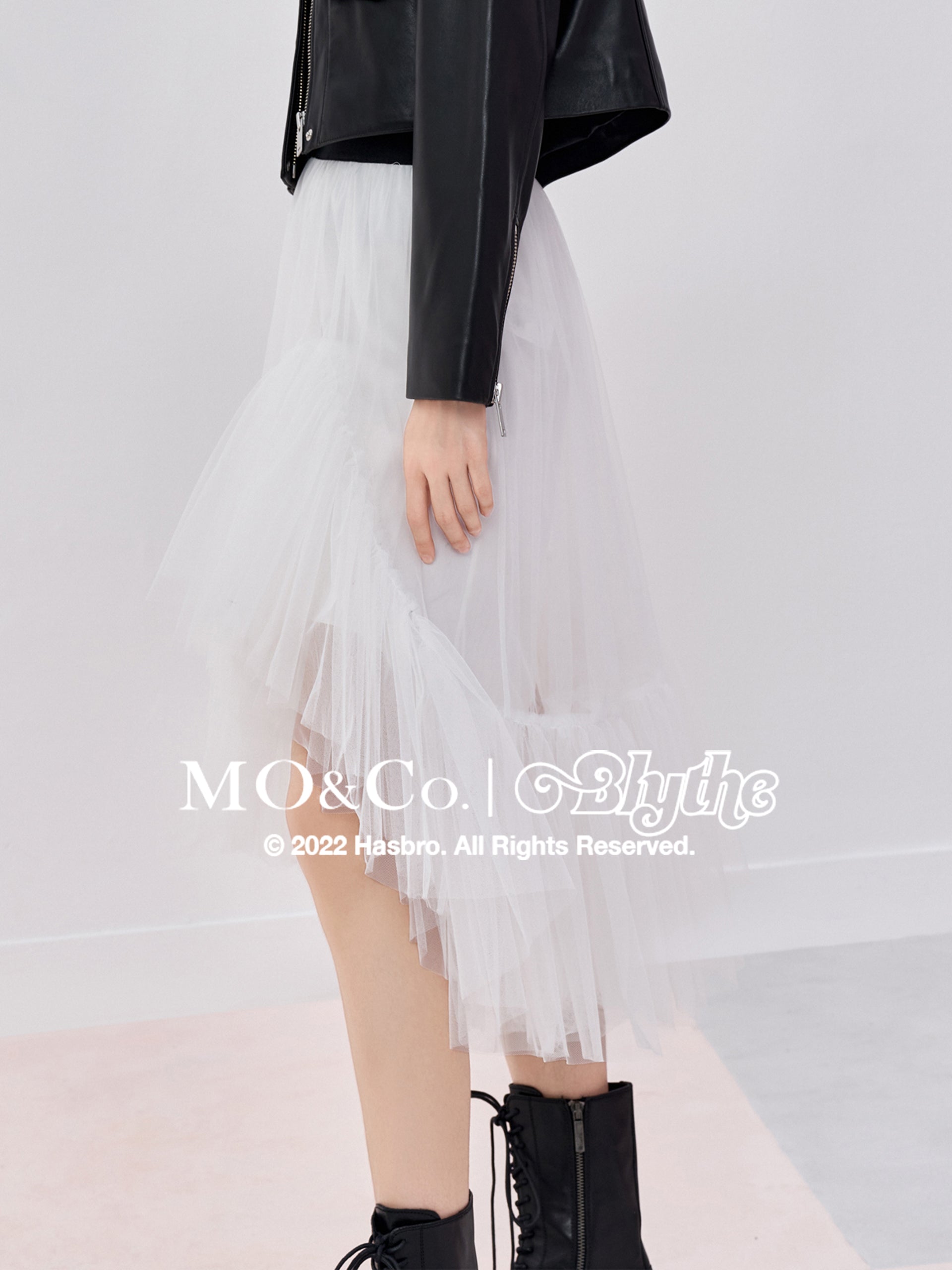 MO&Co.｜Blythe Collaboration Irregular Elastic Skirt Loose Casual  Black Skirt