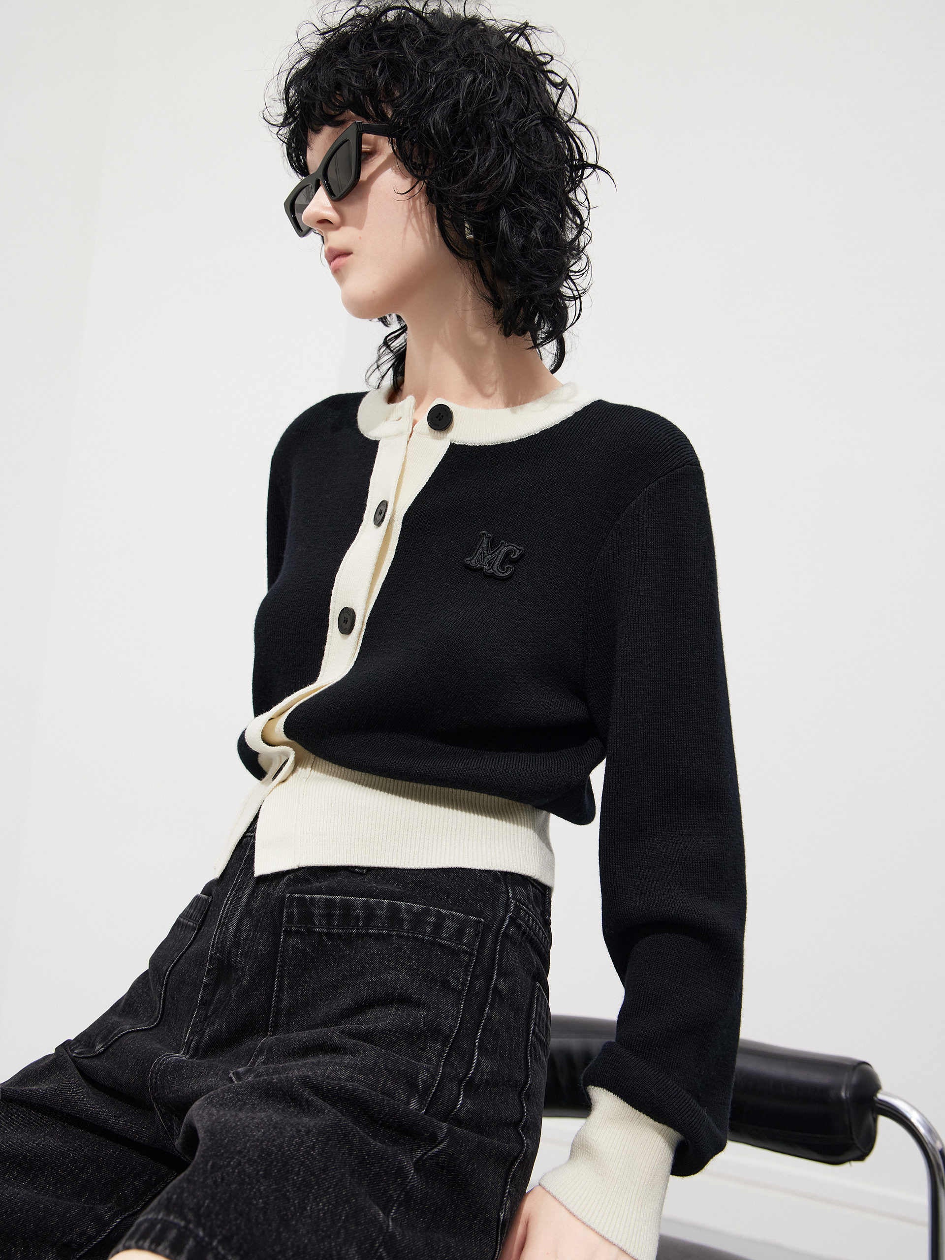 Merino Wool Contrast Cropped Knit Cardigan in Black