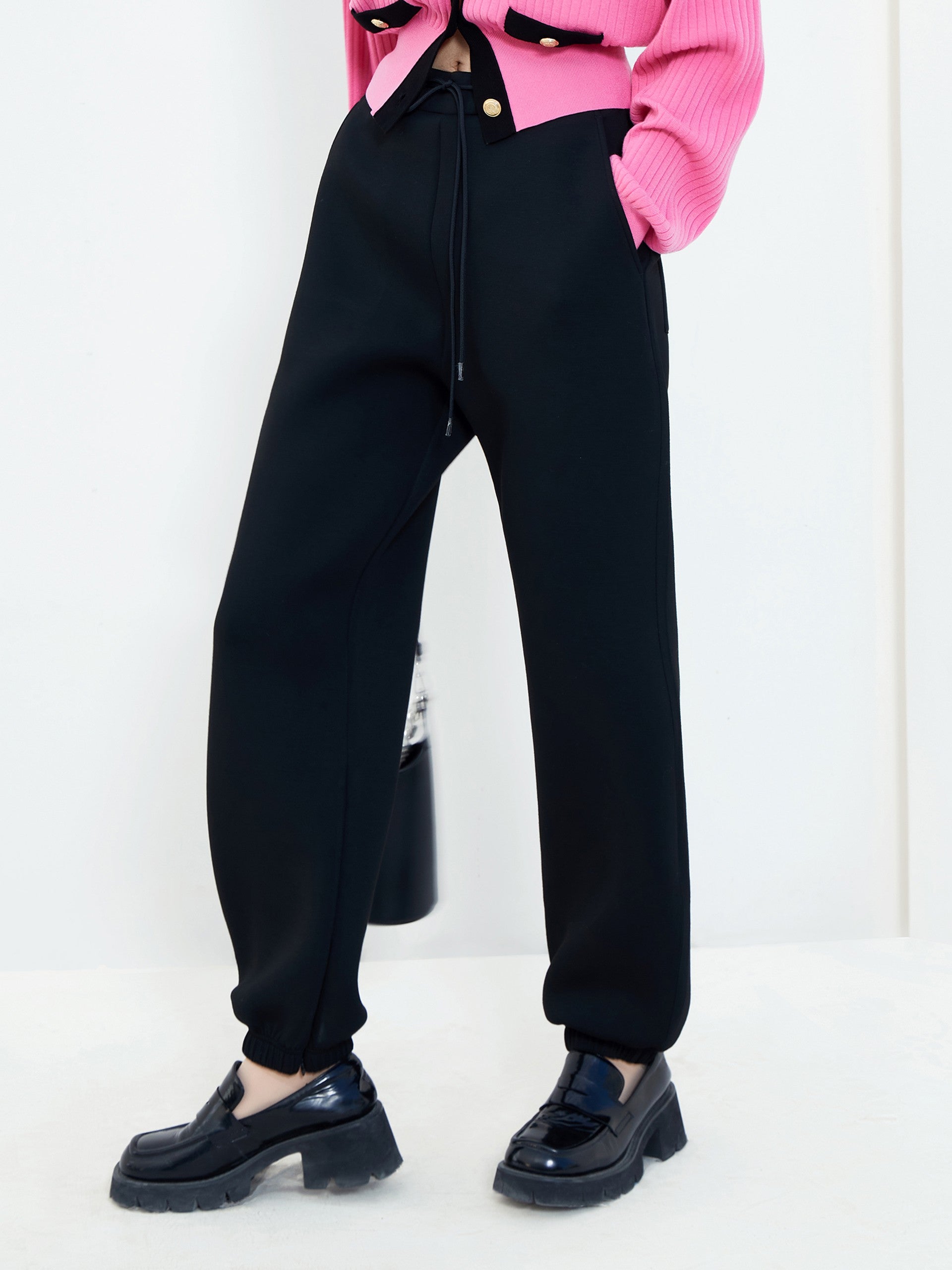 Women's Drawstring Jogging Pants in Black