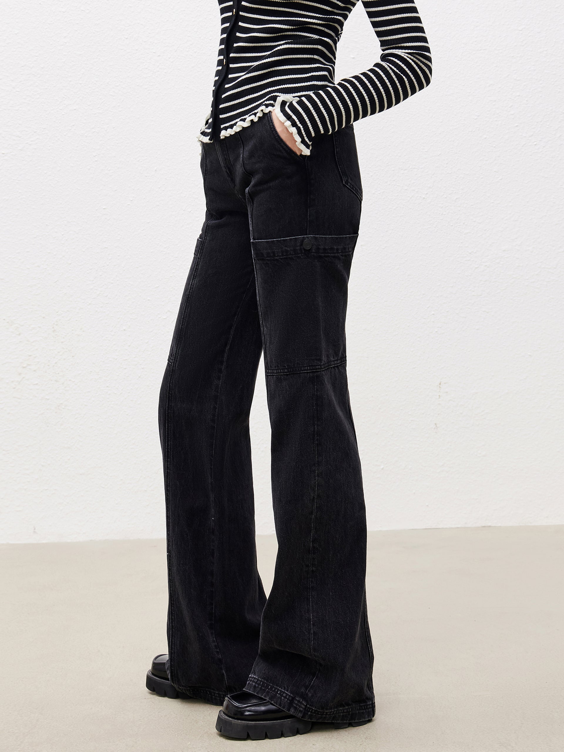 Cotton Wide Leg Cargo Jeans