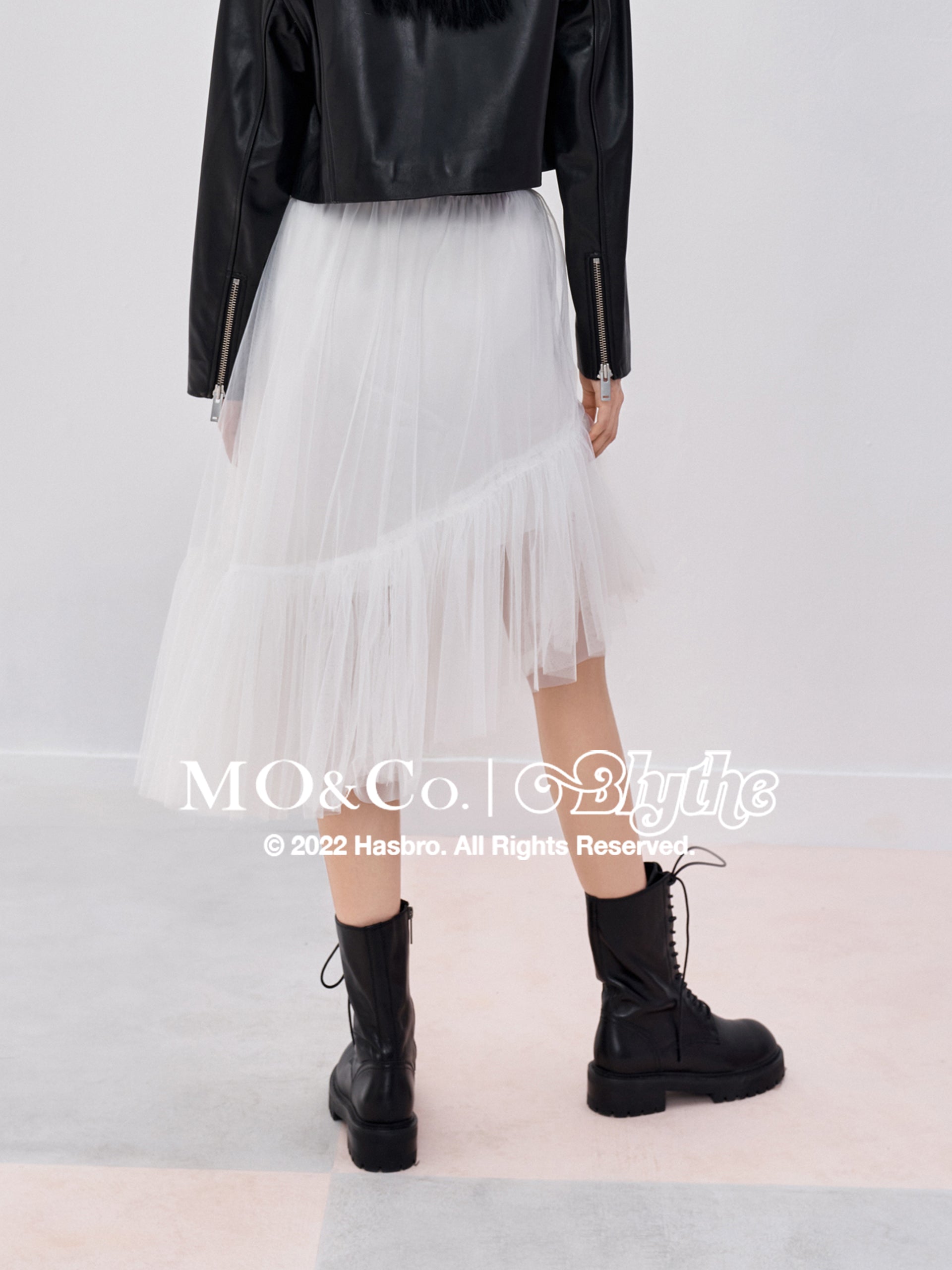 MO&Co.｜Blythe Collaboration Irregular Elastic Skirt Loose Casual  Black Skirt