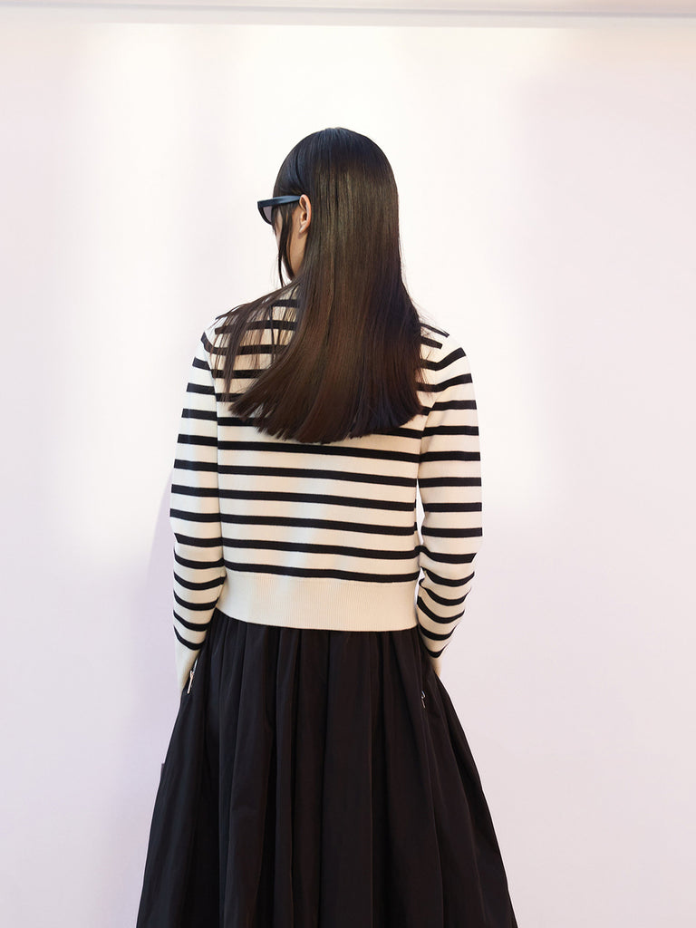 Striped Heart Sequins Details Causal Cardigan in Black and White
