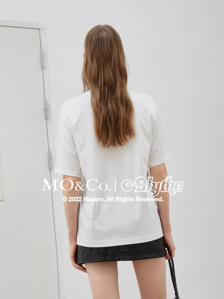MO&Co.｜Blythe Collaboration Rose Print Cotton T-Shirt Loose Chic Round Neck  Black Tshirts