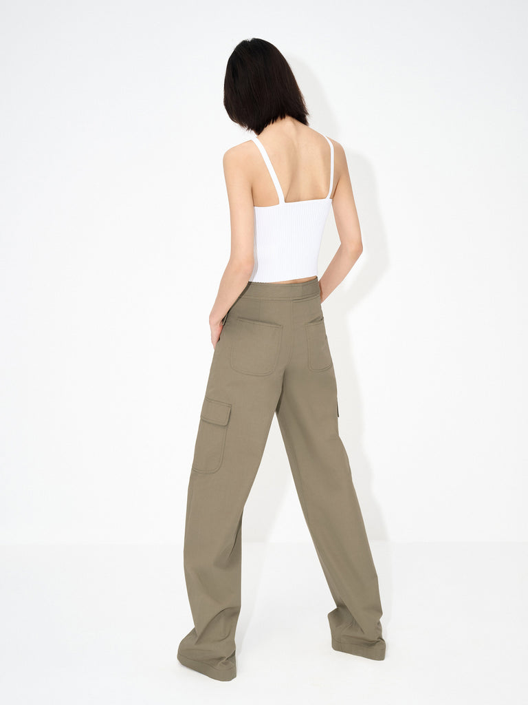  MO&Co. Women's Crossover Waistband Casual Cargo Pants for Summer in Olive