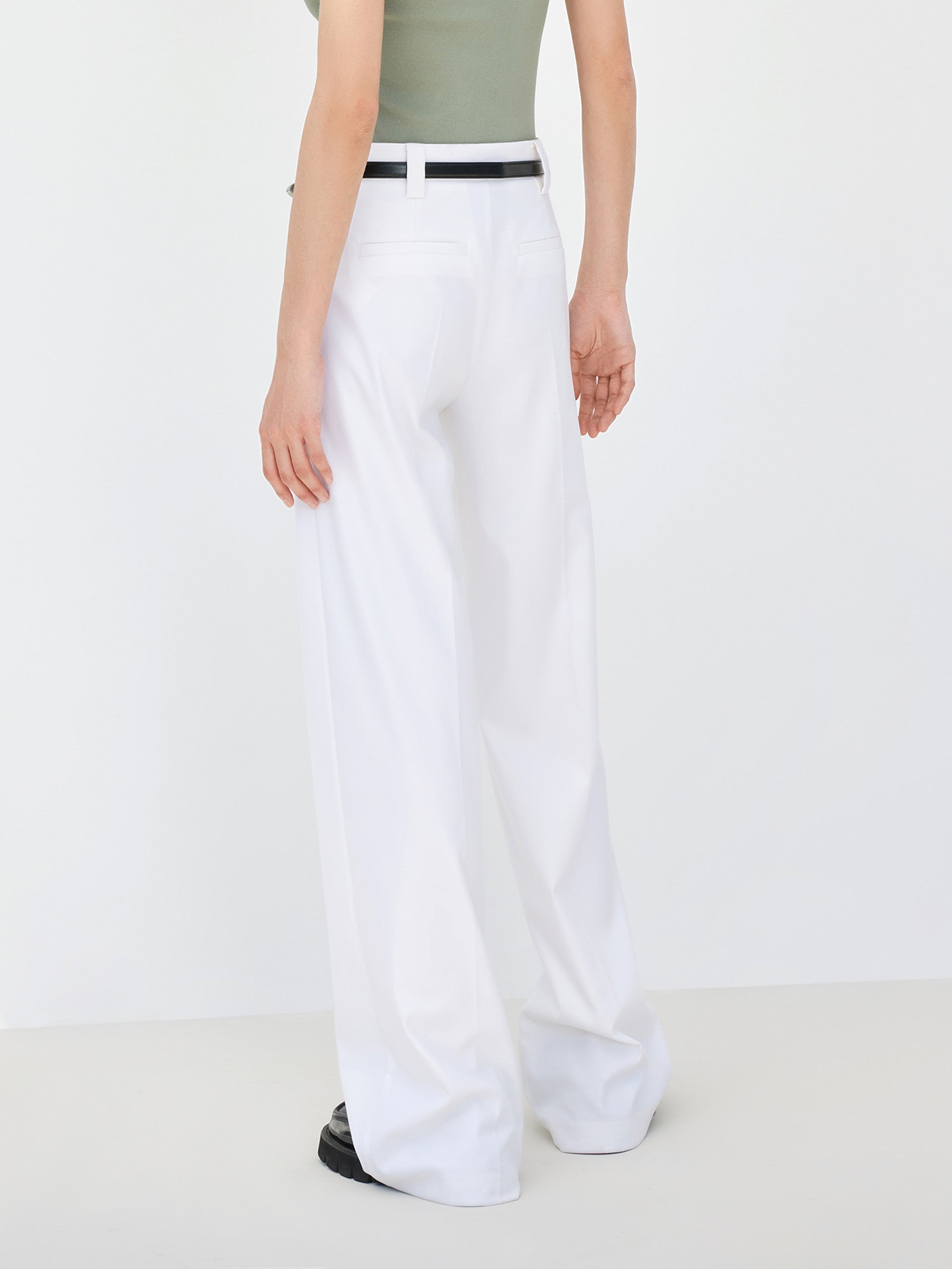 Patch pockets Straight Pants in White