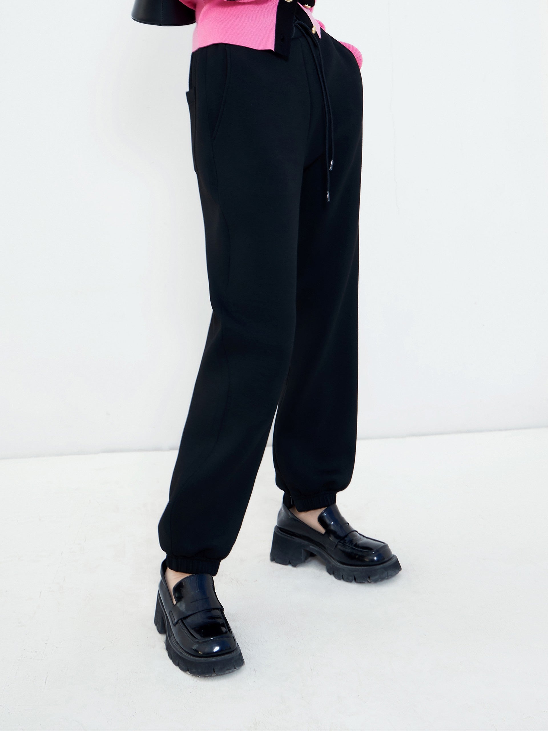 Women's Drawstring Jogging Pants in Black