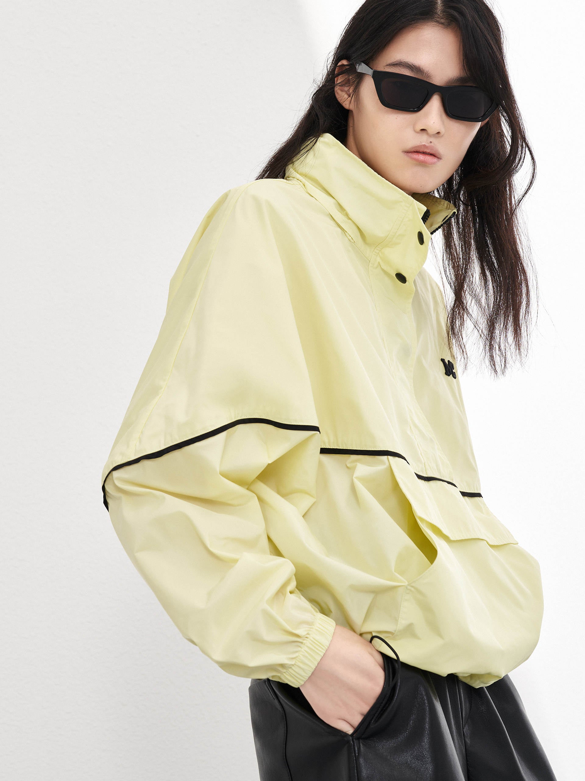 Women's Contrast Hooded Gorpcore Jacket in Yellow