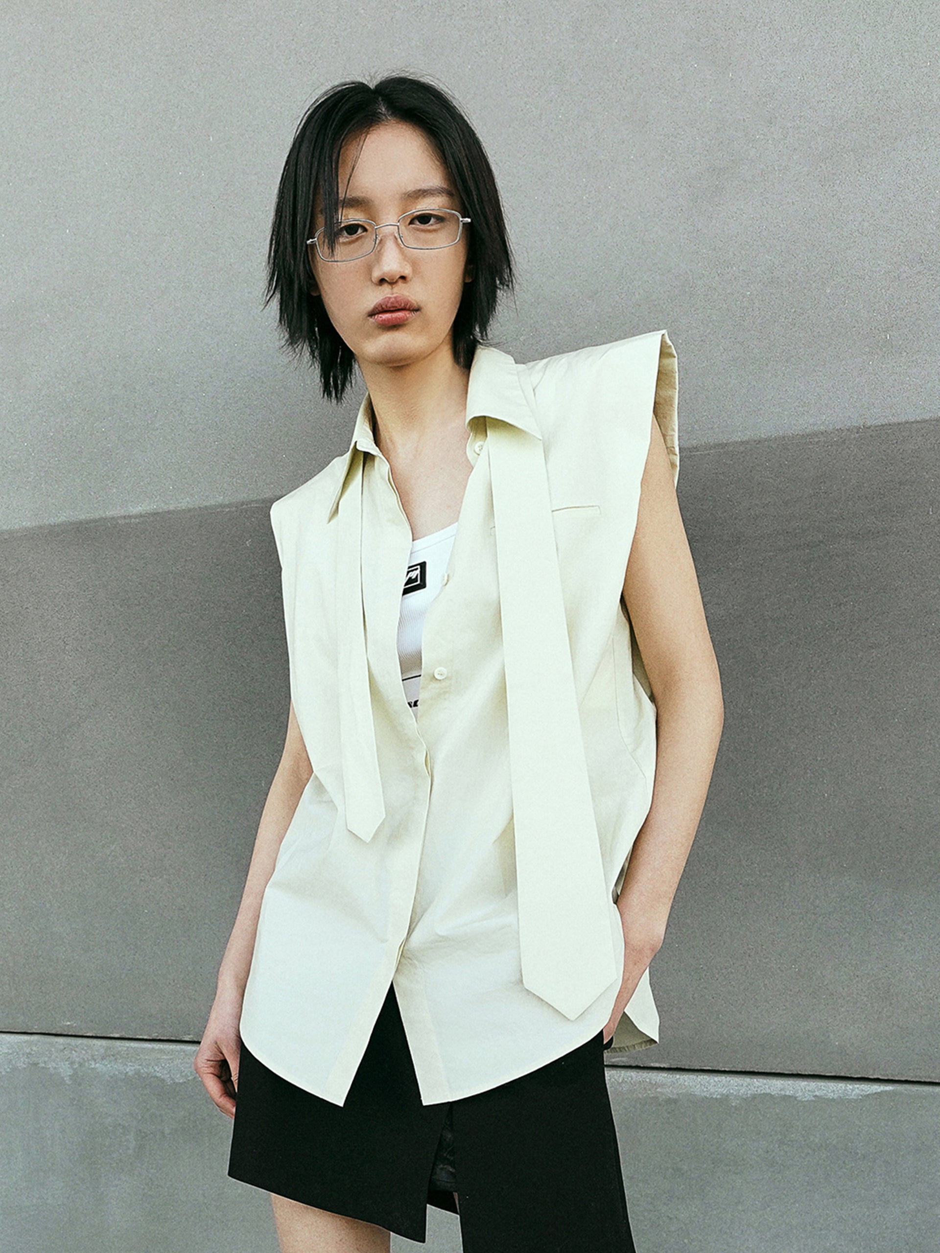 Women's Sleeveless Cotton Shirt with Tie in Beige