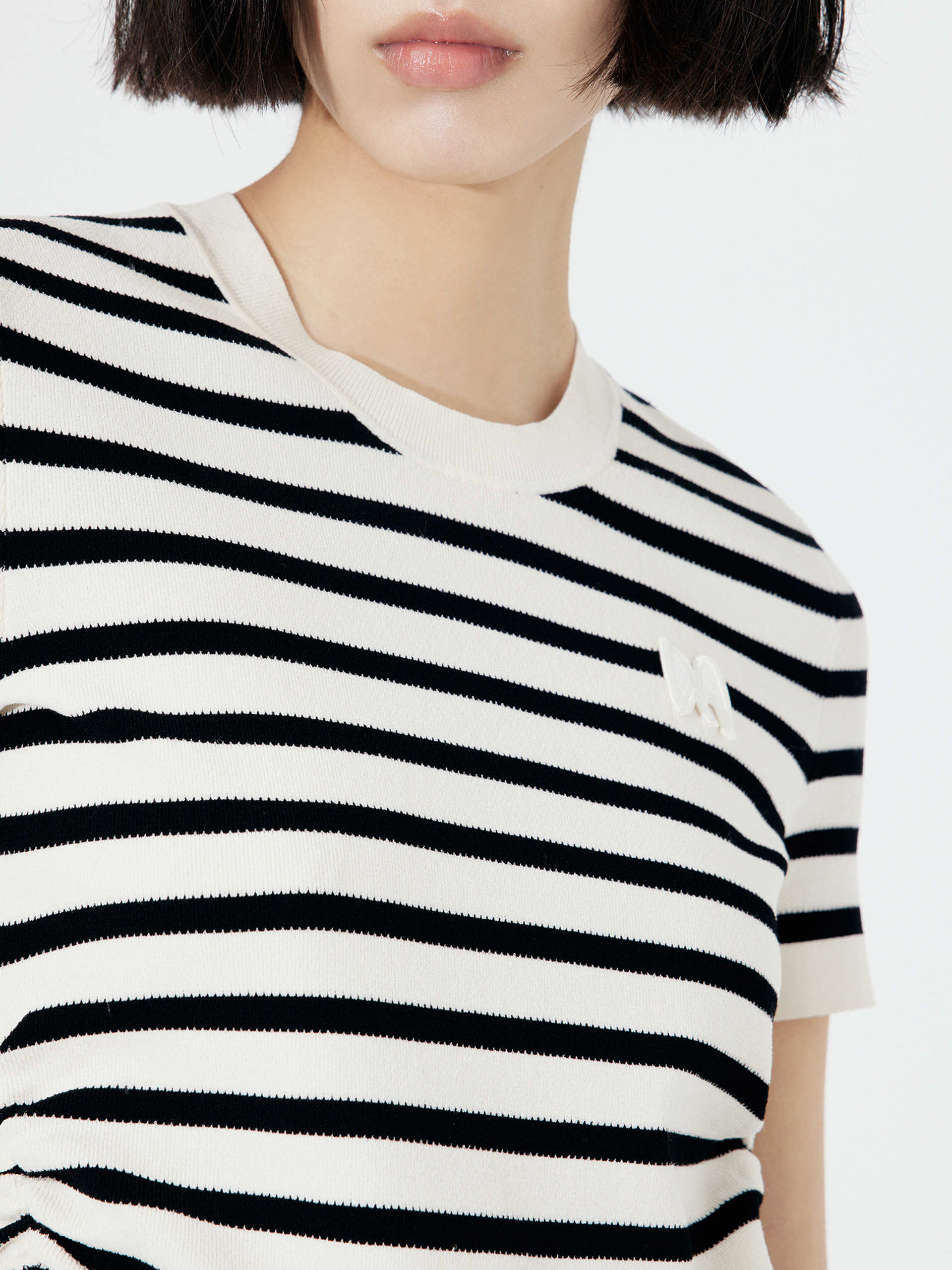 MO&Co. Women's Round Neck Striped Slim-fit Top in Black and White