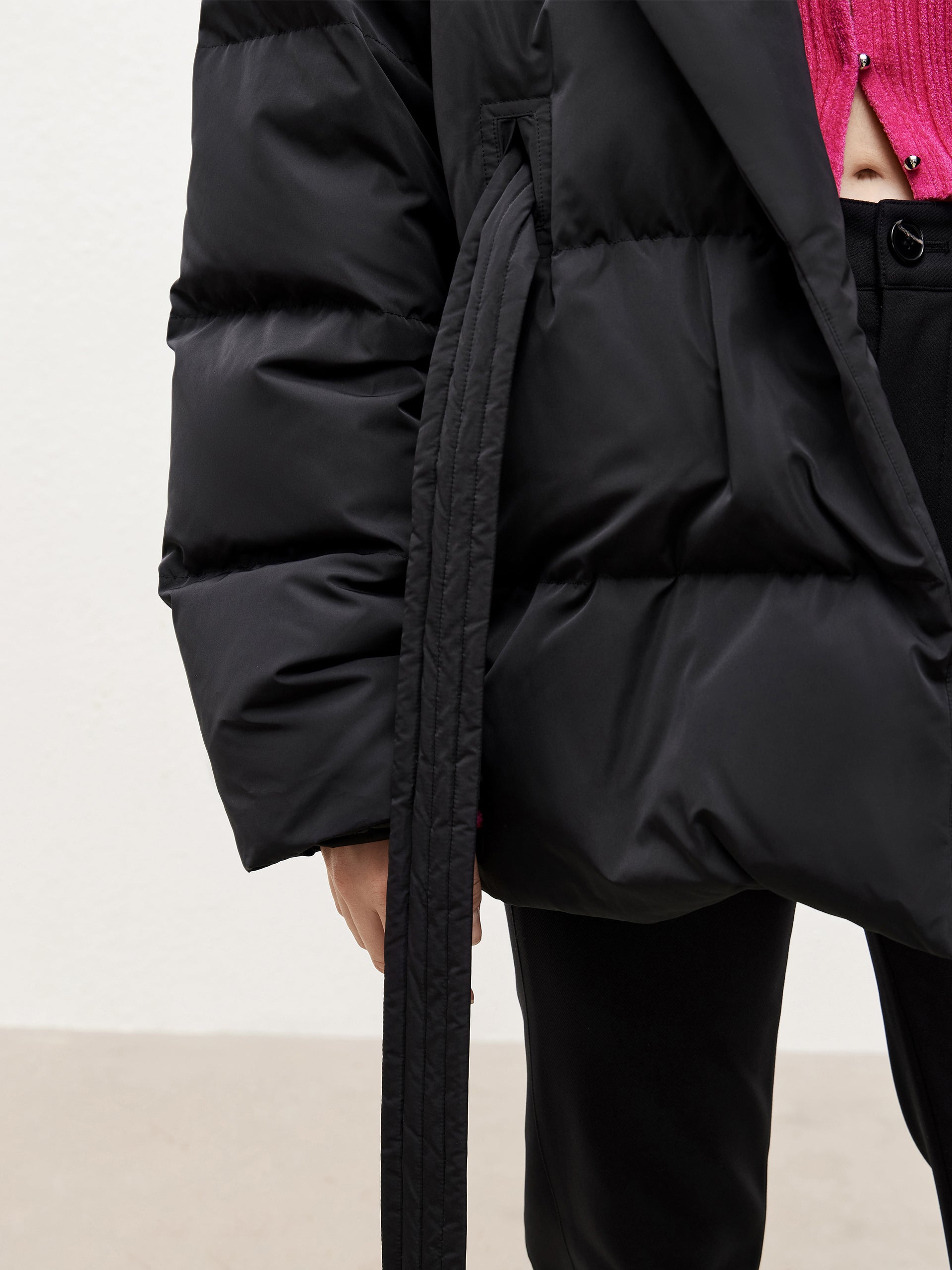 Black Lapel Collar Puffer Down Jacket with Belt