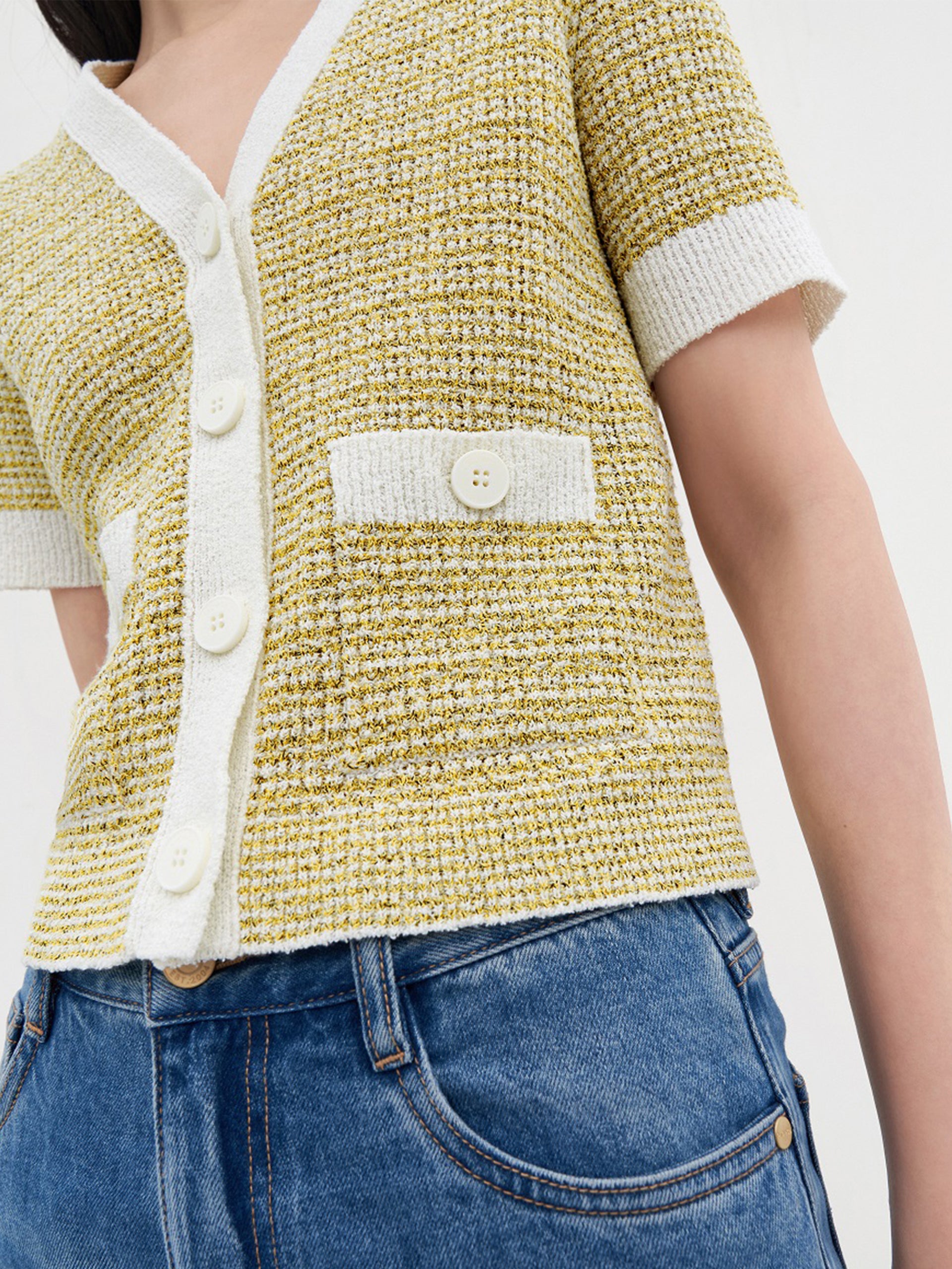 MO&Co. Women's Contrast Short Sleeves Knitted Cardigan for Spring Summer Casual in Textured Yellow and White