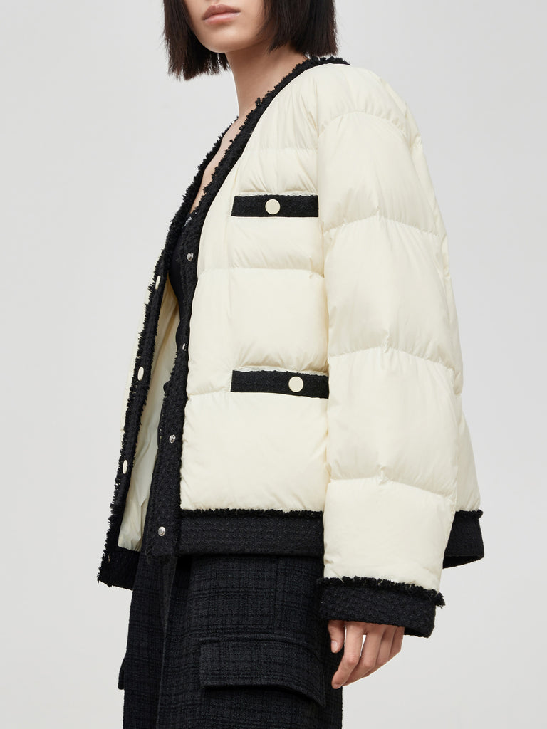 MO&Co. Women's Contrast Quilted Cropped Down Jacket with V neckin Cream