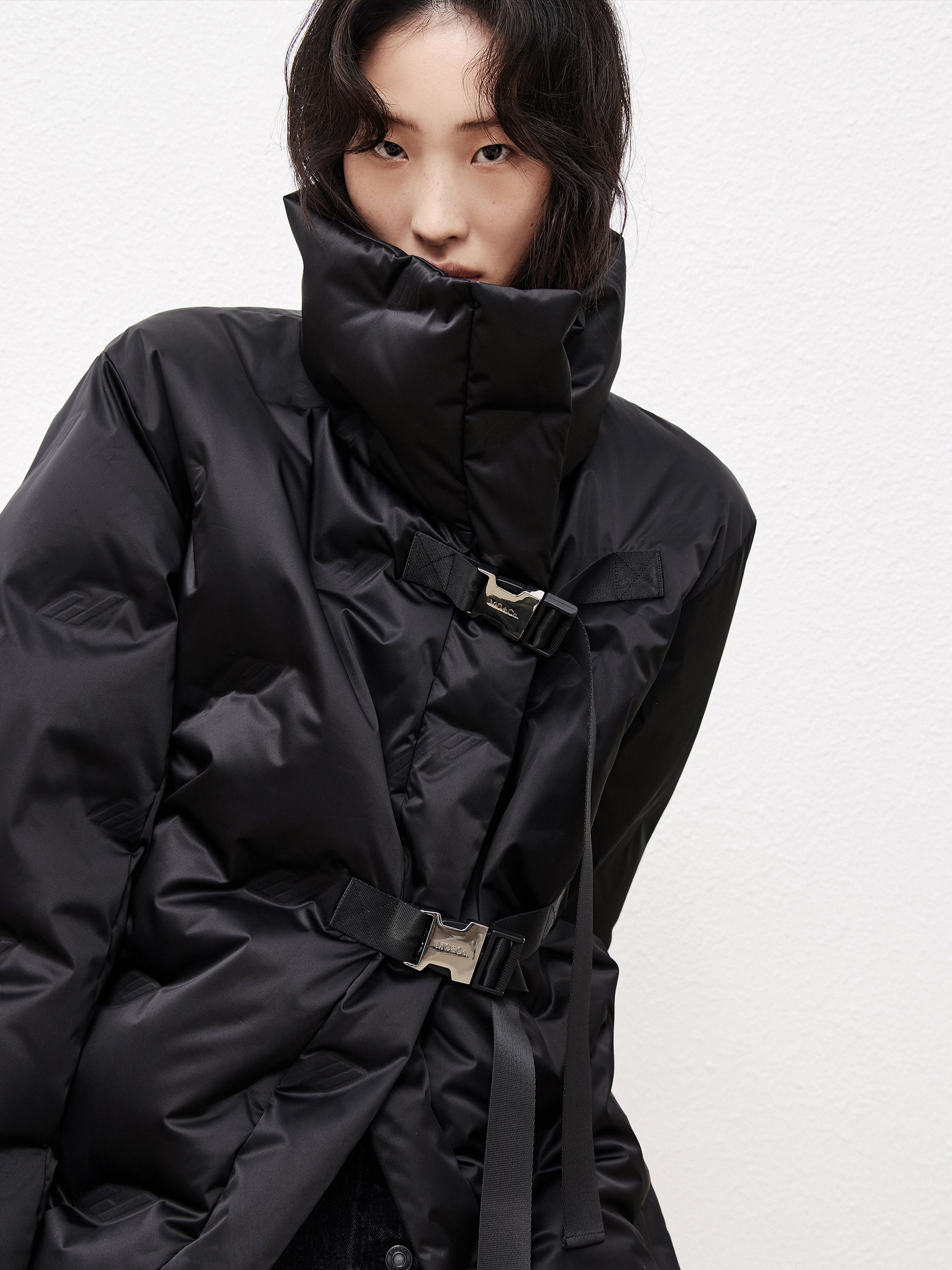 Lapel Collar Down Jacket with Adjustable Belt