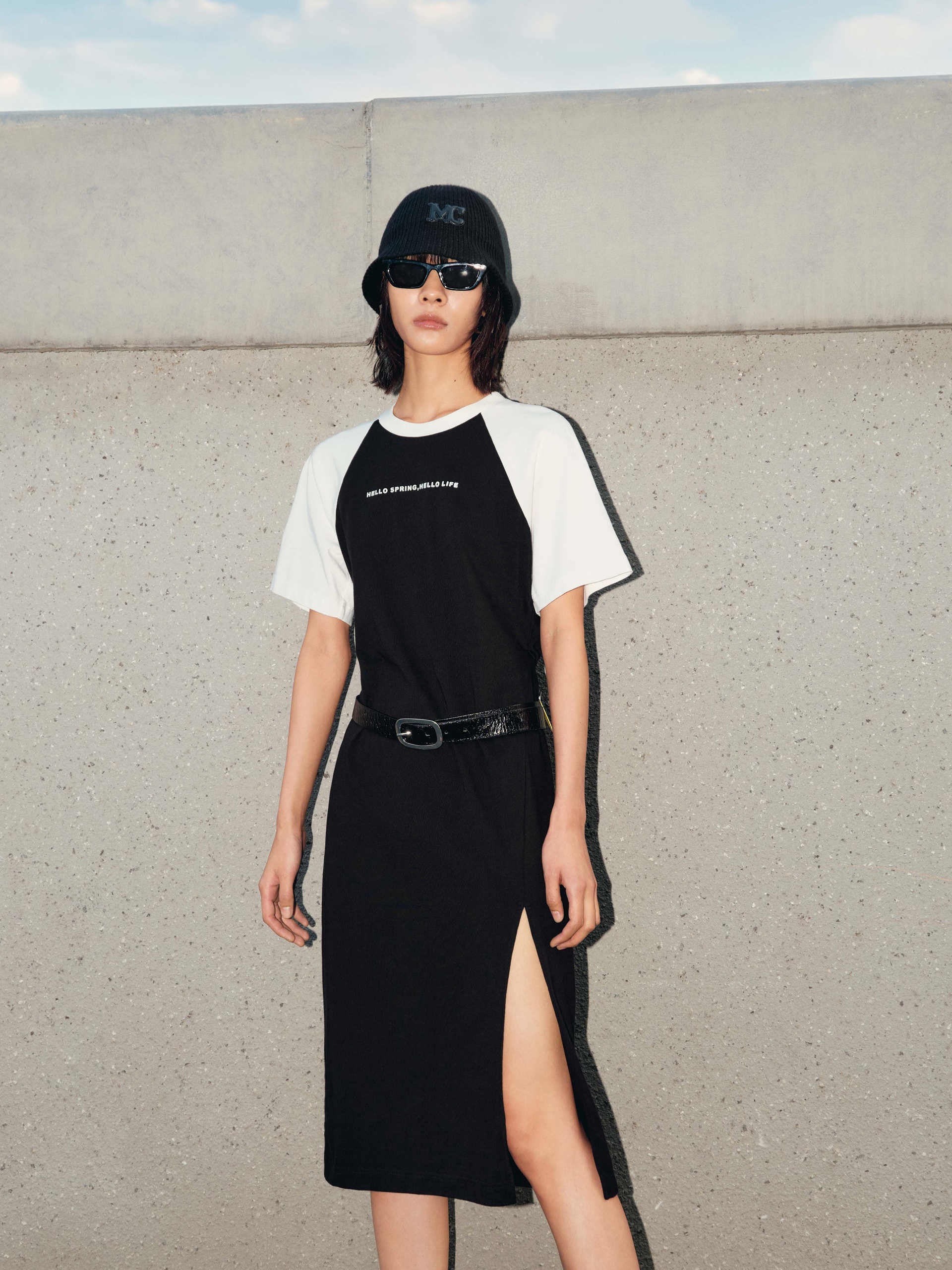 Athleisure Contrast Sleeves Side Slit Midi Dress